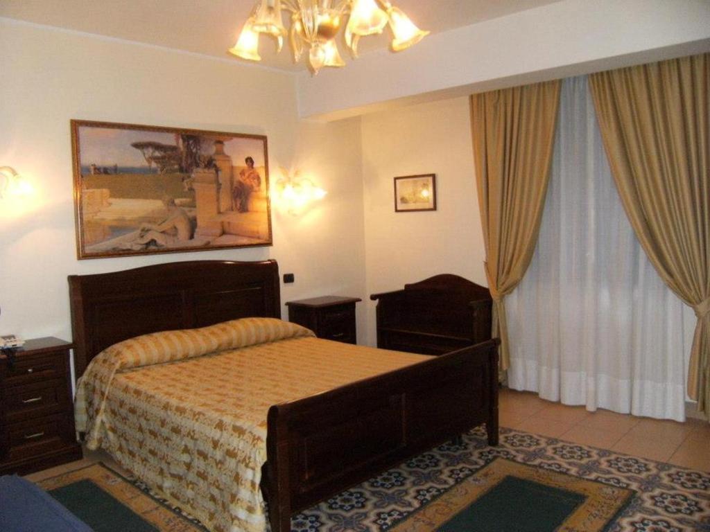 Hotel U' Bais ชิลลา ภายนอก รูปภาพ