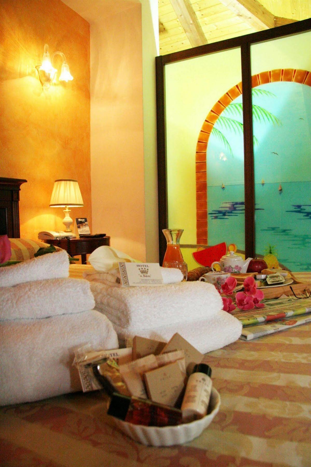 Hotel U' Bais ชิลลา ภายนอก รูปภาพ