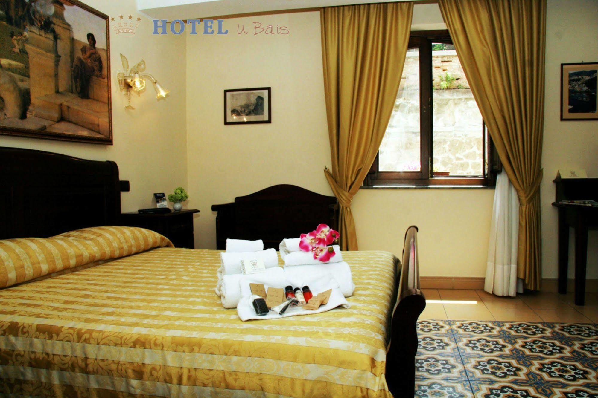 Hotel U' Bais ชิลลา ภายนอก รูปภาพ